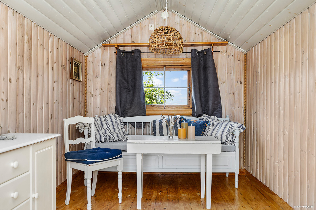 Snäckgärdsvägen 33 Flundrevikens Båtklubb, Strandbod Nr 10 – bild 4