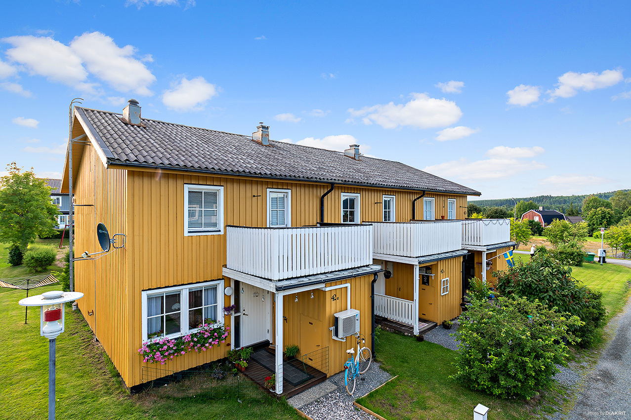 Rödstaringen 42