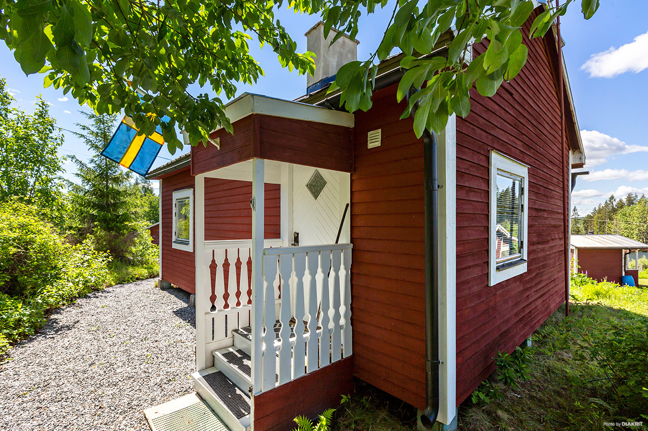Södra Hällsjövägen 32