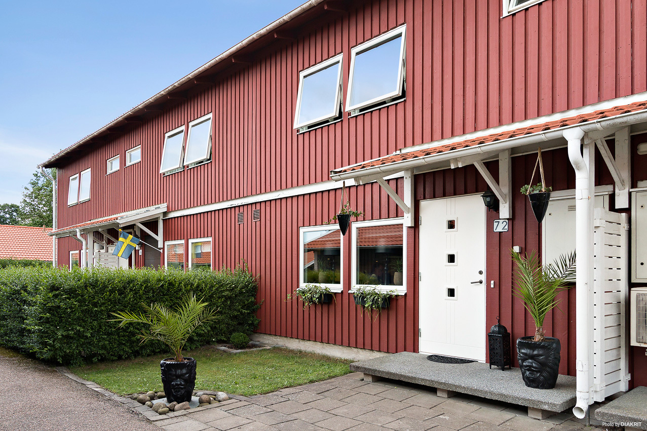 Bokvägen 72