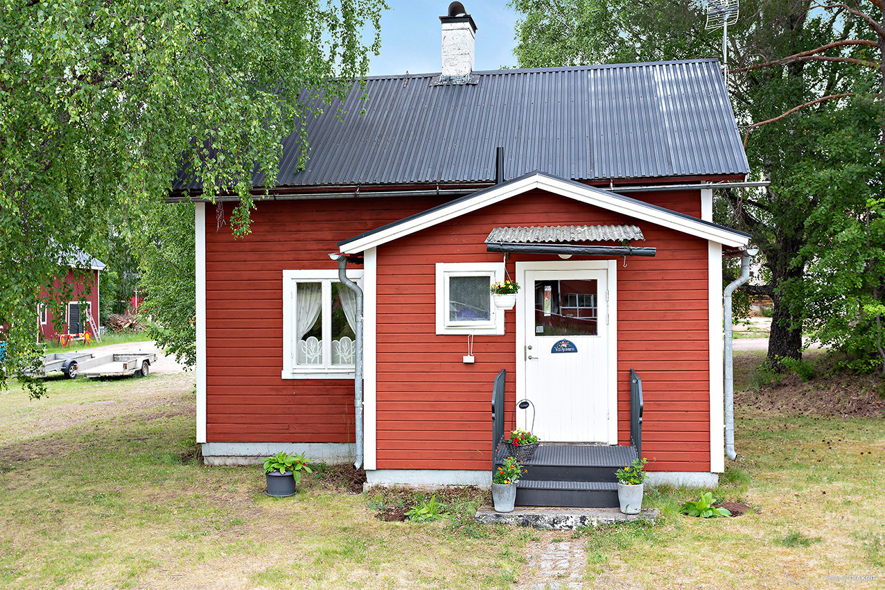 Hennan Smultronvägen 1