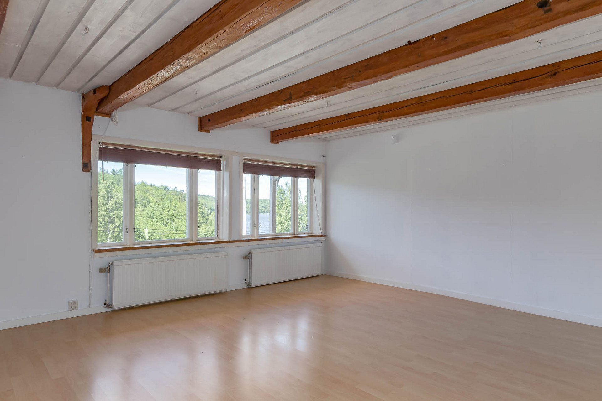 Svalboviken Vårvik – bild 3
