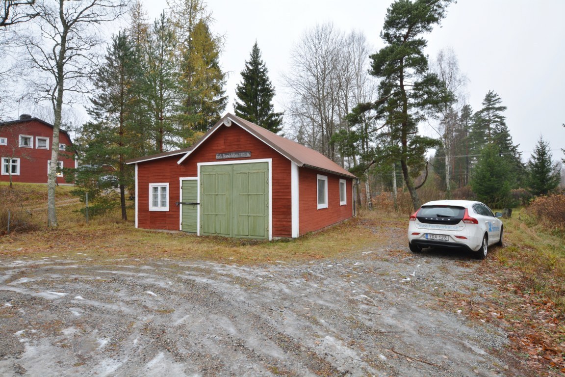 Centralvägen (hölö Gamla Brandstation) – bild 3