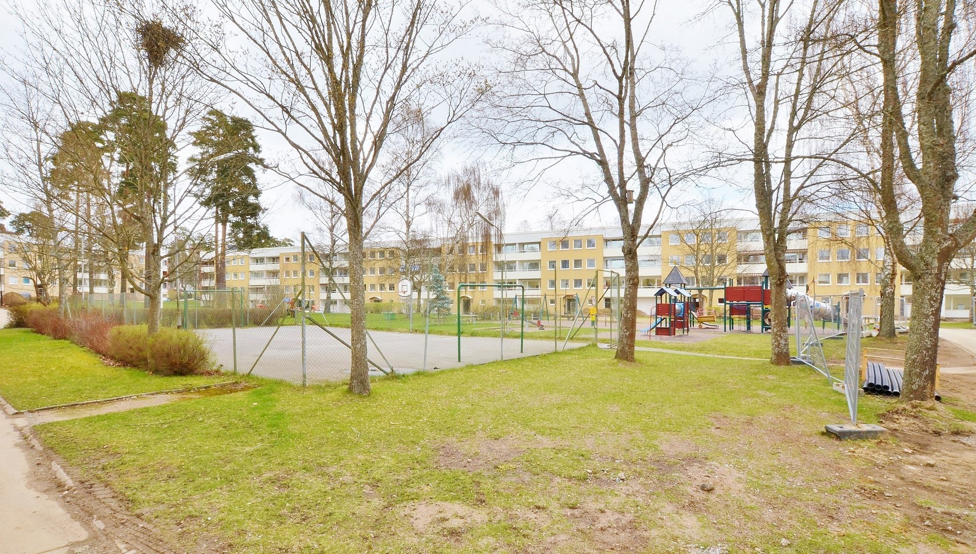 Herrgårdsvägen 15 – bild 3