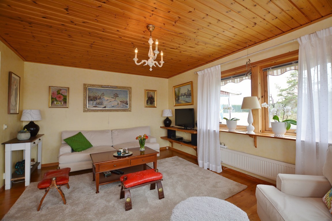 Husby-Sjutolft 16 – bild 6